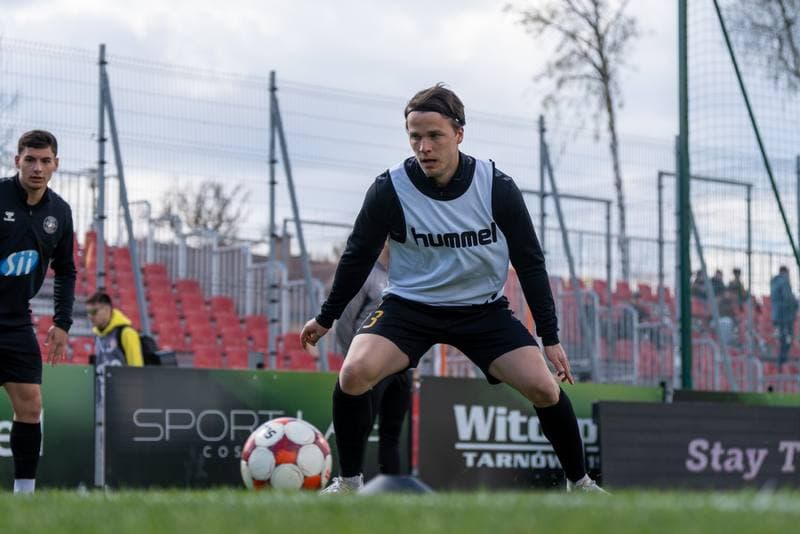 Football. Betclic I Liga. Puszcza Niepolomice - Polonia Warszawa. 06.04.2026