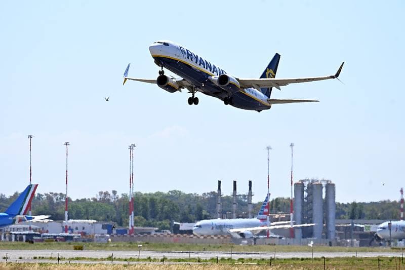 Day at Rome Fiumicino Airport. 01.05.2026
