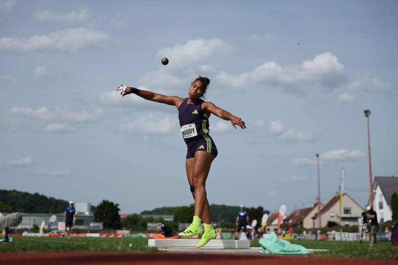 Athletics. 61. Internationales Pfingstsportfest. Yemisi Mabry - . 24.05.2026