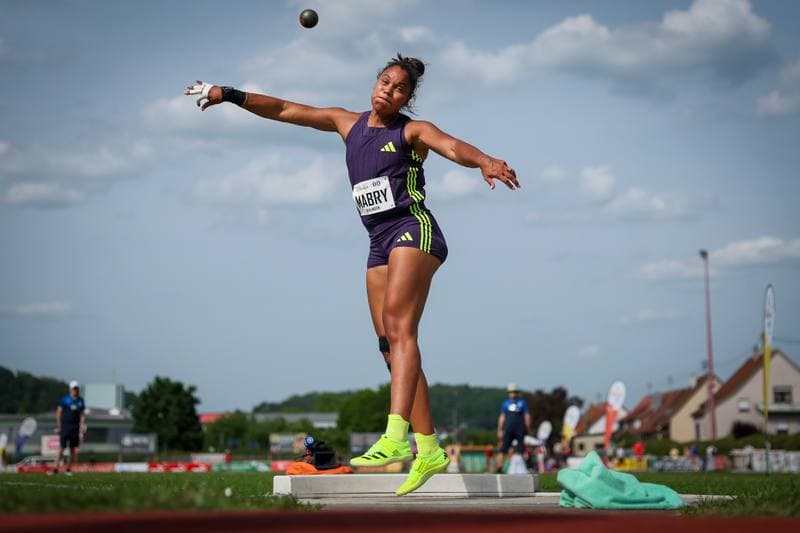 Athletics. 61. Internationales Pfingstsportfest. Yemisi Mabry - . 24.05.2026