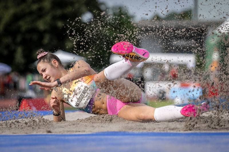 Athletics. 61. Internationales Pfingstsportfest. Yemisi Mabry - . 24.05.2026