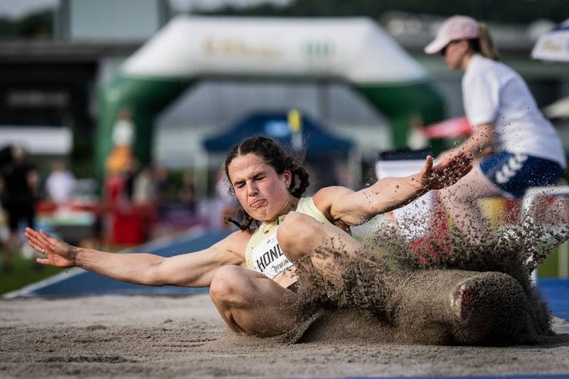 Athletics. 61. Internationales Pfingstsportfest. Yemisi Mabry - . 24.05.2026