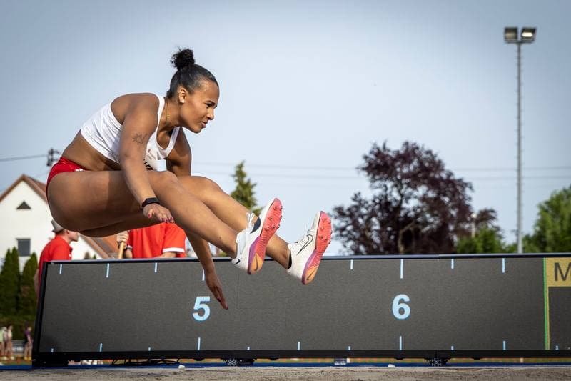 Athletics. 61. Internationales Pfingstsportfest. Yemisi Mabry - . 24.05.2026