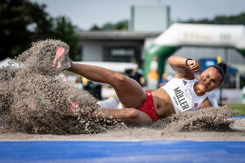 Athletics. 61. Internationales Pfingstsportfest. Yemisi Mabry - . 24.05.2026