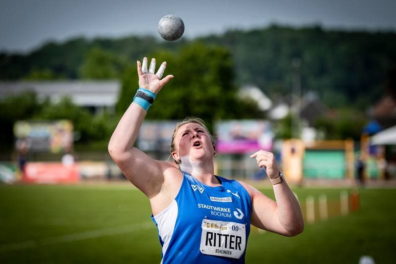 Athletics. 61. Internationales Pfingstsportfest. Yemisi Mabry - . 24.05.2026