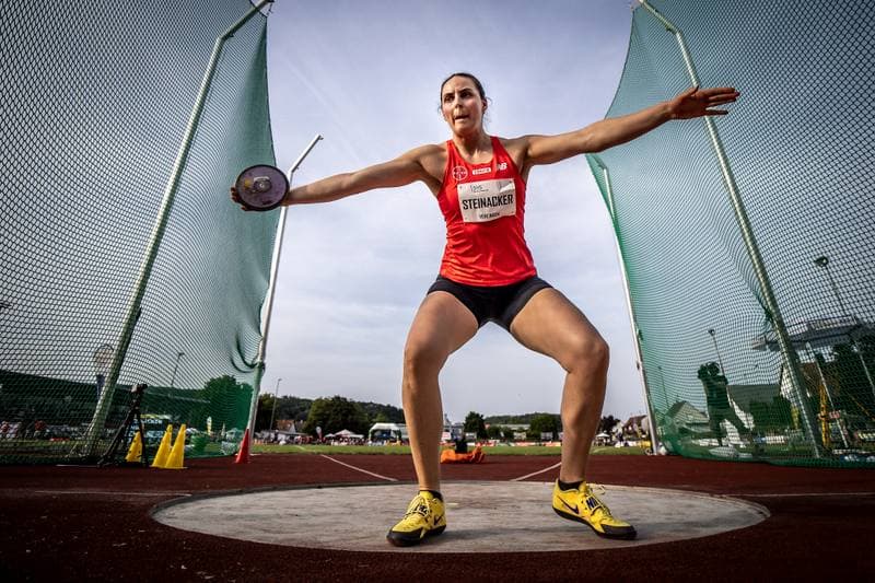 Athletics. 61. Internationales Pfingstsportfest. Yemisi Mabry - . 24.05.2026