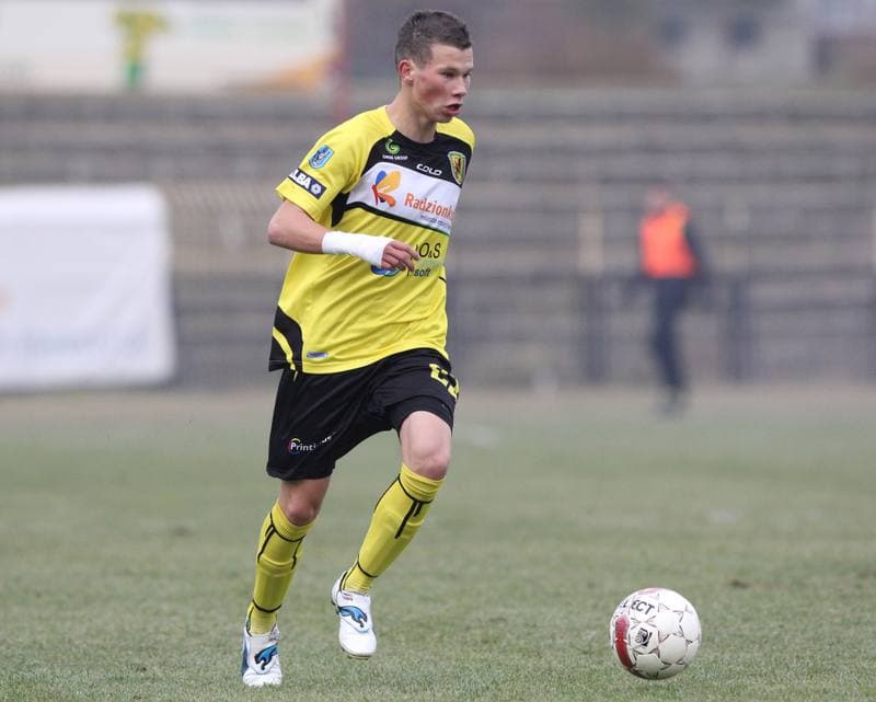 Football. Bytom I liga. Ruch Radzionkow - Bogdanka Leczna. 19.11.2011