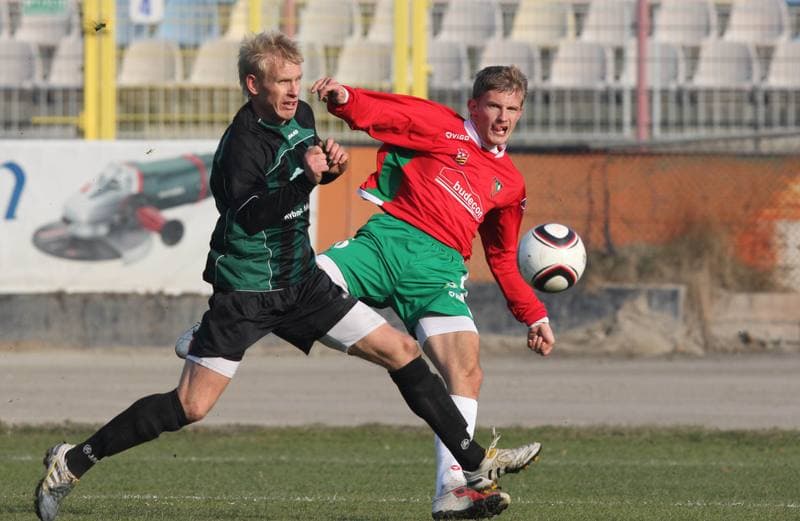 Football. II liga. Energetyk ROW Rybnik - Zaglebie Sosnowiec. 13.11.2011