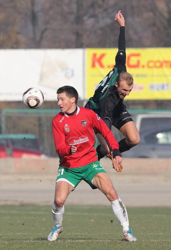 Football. II liga. Energetyk ROW Rybnik - Zaglebie Sosnowiec. 13.11.2011