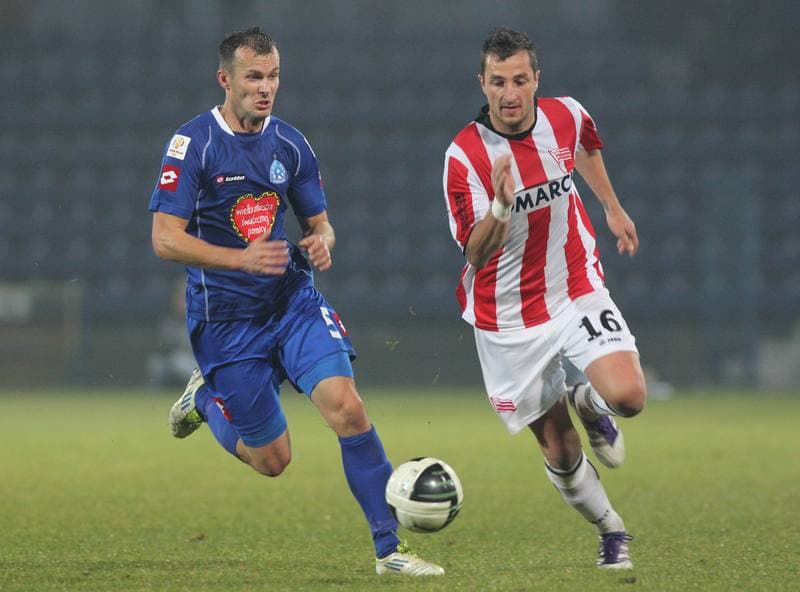 Football. Puchar Polski. Ruch Chorzow - Cracovia Krakow. 09.11.2011