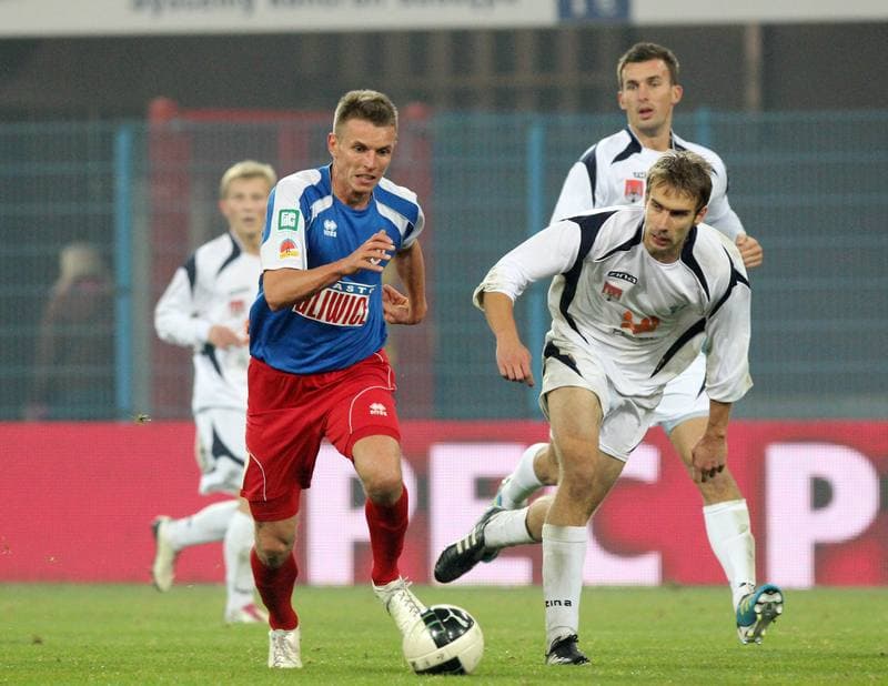 Football. I liga. Piast Gliwice - Wisla Plock. 05.11.2011