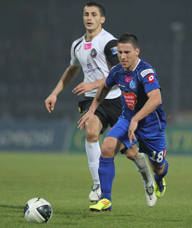 Football. T-Mobile Ekstraklasa. Ruch Chorzow - Polonia Warszawa. 31.10.2011