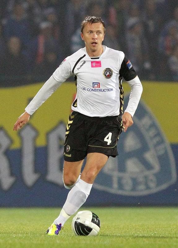 Football. T-Mobile Ekstraklasa. Ruch Chorzow - Polonia Warszawa. 31.10.2011