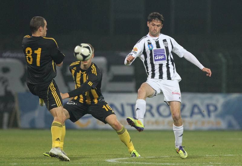 Football. I liga. GKS Katowice - Sandecja Nowy Sacz. 29.10.2011