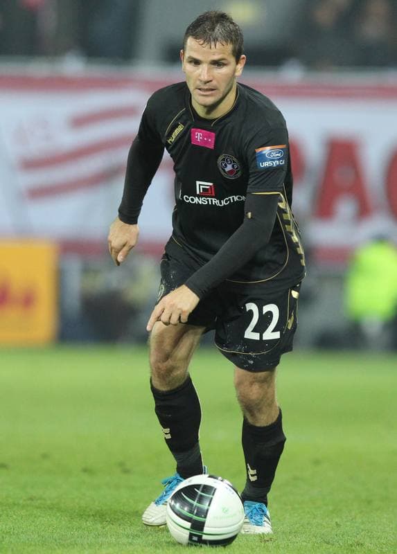 Football. T-Mobile Ekstraklasa. Cracovia Krakow - Polonia Warszawa. 24.10.2011