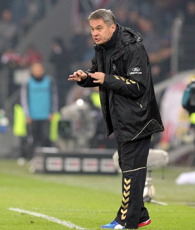 Football. T-Mobile Ekstraklasa. Cracovia Krakow - Polonia Warszawa. 24.10.2011