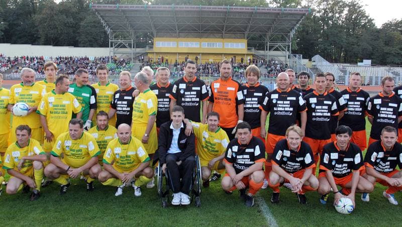 Football. Przyjaciele Darka Dudka - Zuzlowcy. 06.10.2011