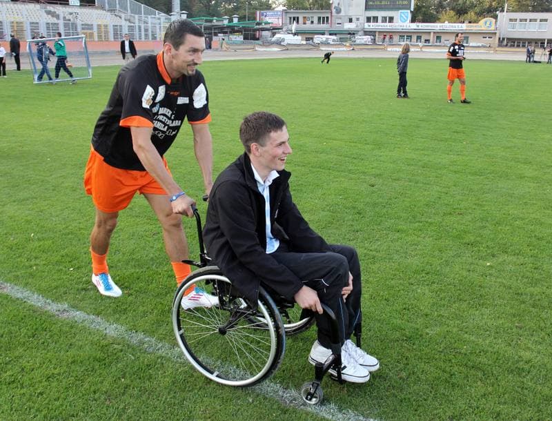 Football. Przyjaciele Darka Dudka - Zuzlowcy. 06.10.2011