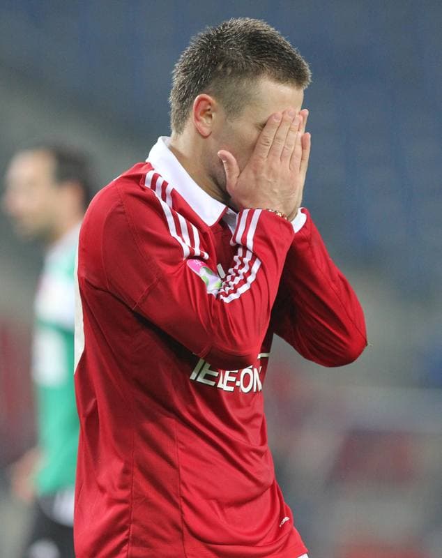 Football. T-Mobile Ekstraklasa. Wisla Krakow - GKS Belchatow. 19.09.2011