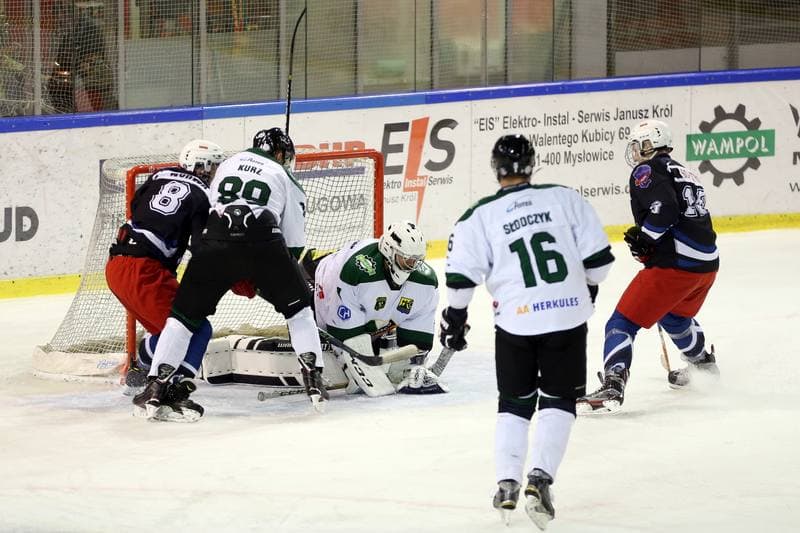 Ice Hockey. Polska Hokej Liga. Naprzod Janow - SMS PZHL Katowice. 09.10.2017
