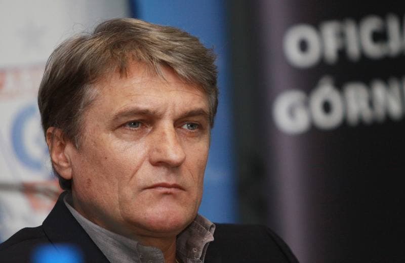 Football. Gornik Zabrze. Press Conference. 06.01.2010