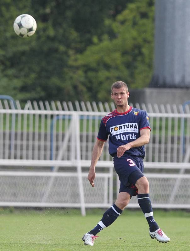 Football. I liga. Odra Wodzislaw - Kolejarz Stroze. 23.04.2011