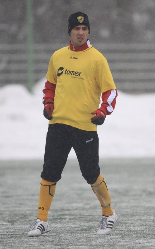 Football. Sparing. Ruch Radzionkow - LKS Nieciecza. 13.02.2010