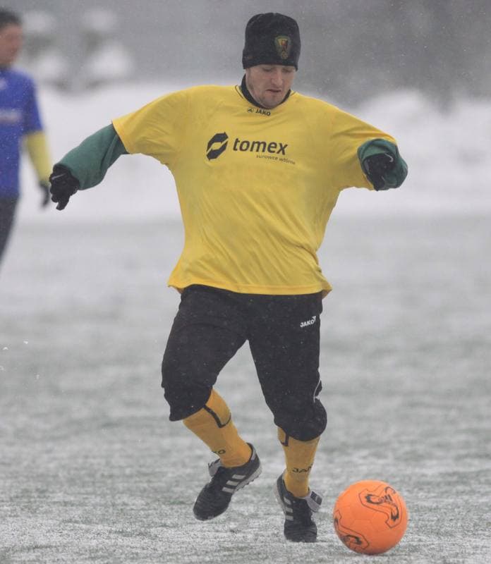 Football. Sparing. Ruch Radzionkow - LKS Nieciecza. 13.02.2010
