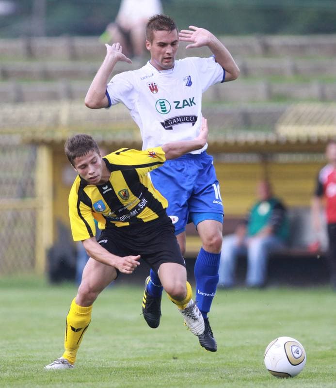 Football. I liga. Ruch Radzionkow - MKS Kluczbork. 31.07.2010