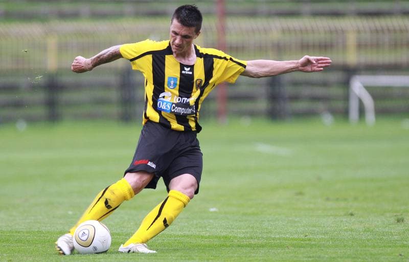 Football. I liga. Ruch Radzionkow - Sandecja Nowy Sacz. 15.08.2010