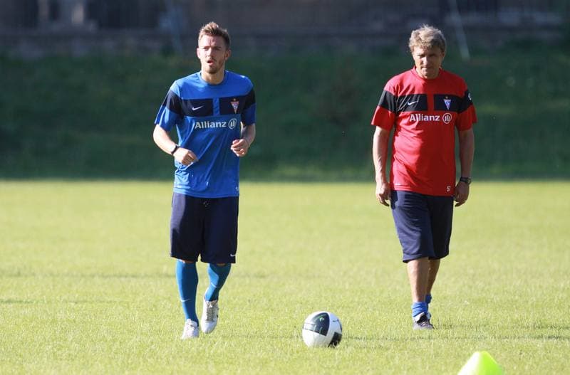 Football. Gornik Zabrze. Training. 07.01.2010
