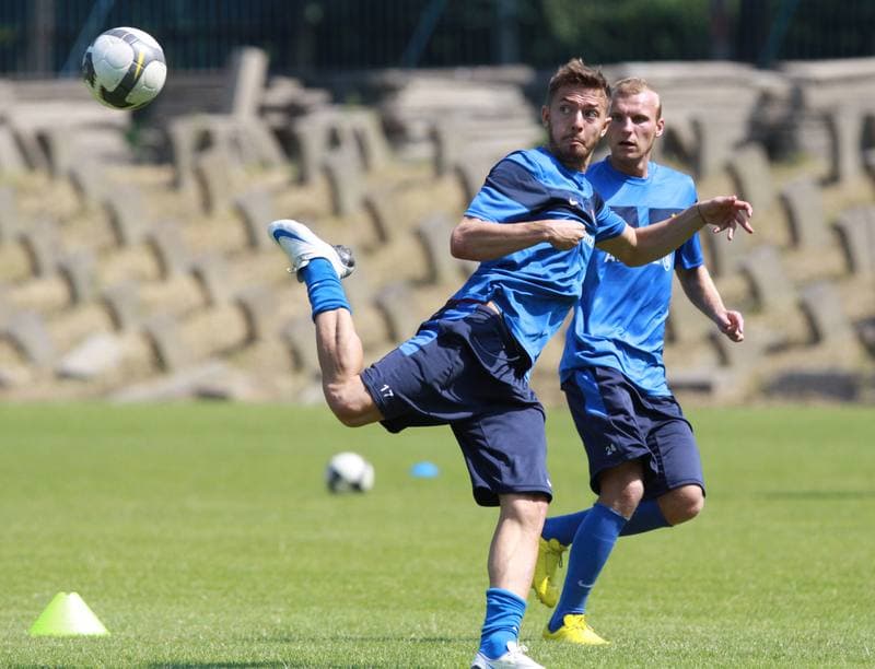 Football. Gornik Zabrze. Training. 07.01.2010