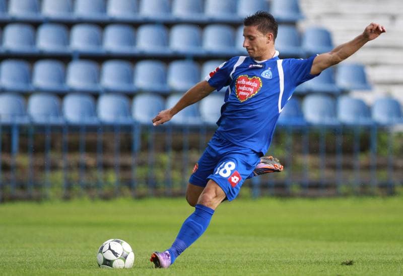 Football. Mloda Ekstraklasa. Ruch Chorzow - Lechia Gdansk. 09.08.2010