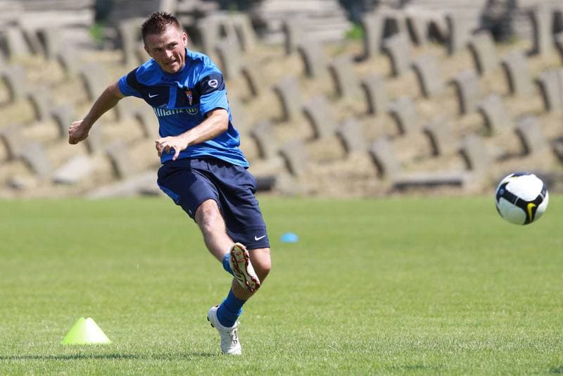 Football. Gornik Zabrze. Training. 07.01.2010