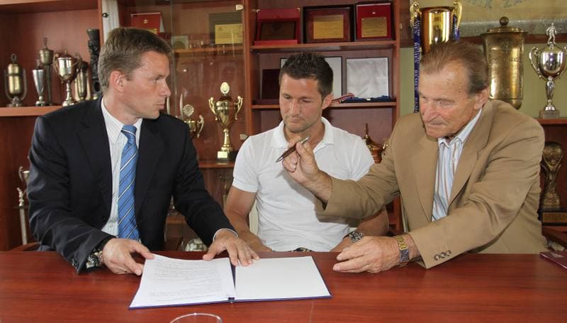 Football. Gornik Zabrze. Press Conference. 24.06.2010