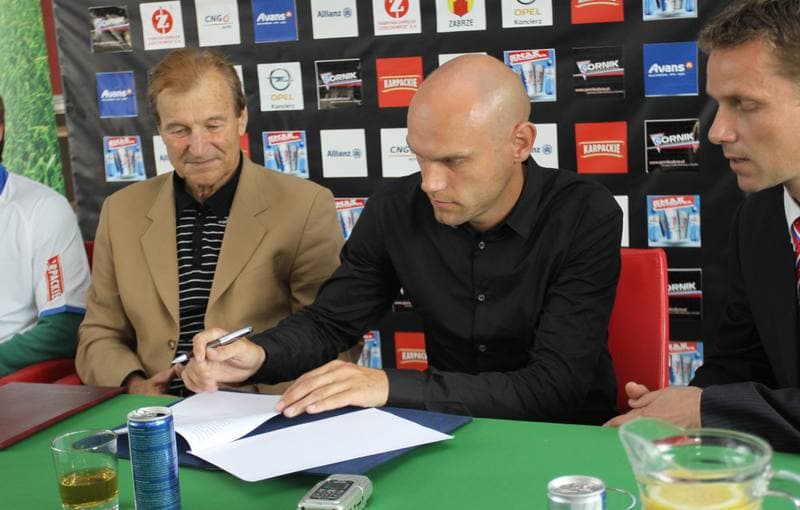 Football. Gornik Zabrze. Press Conference. 24.06.2010