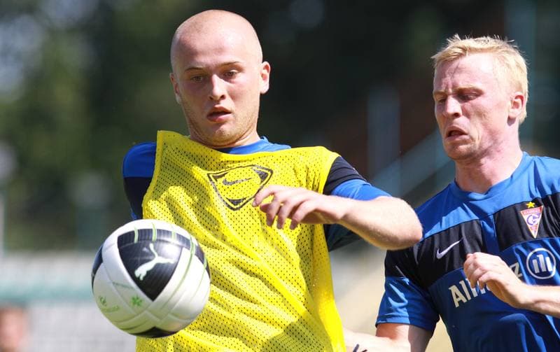Football. Gornik Zabrze. Training. 07.01.2010