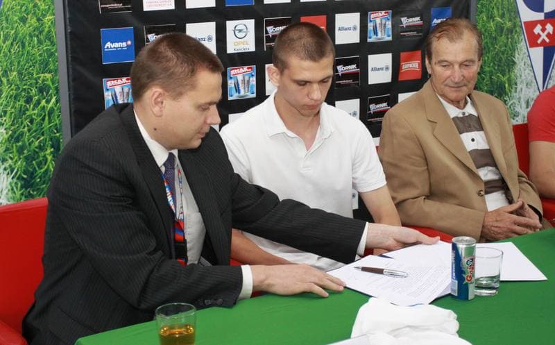 Football. Gornik Zabrze. Press Conference. 24.06.2010
