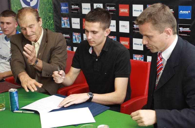 Football. Gornik Zabrze. Press Conference. 24.06.2010