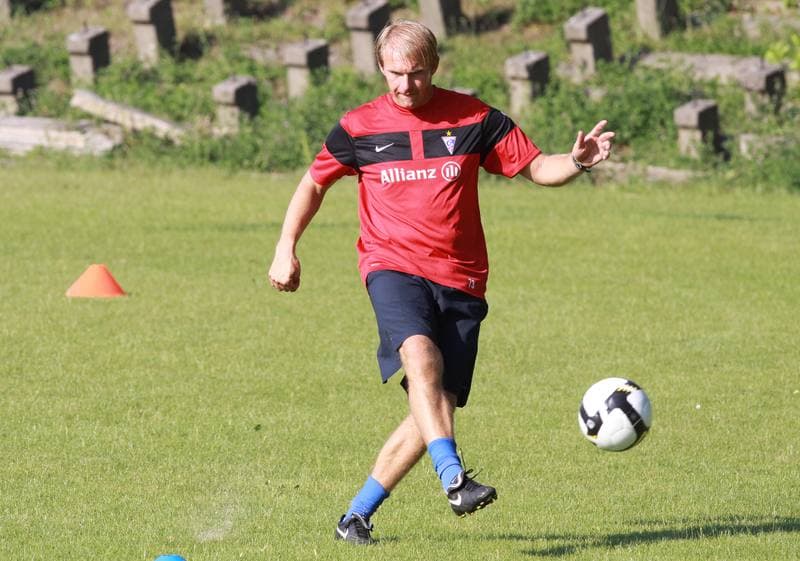 Football. Gornik Zabrze. Training. 07.01.2010