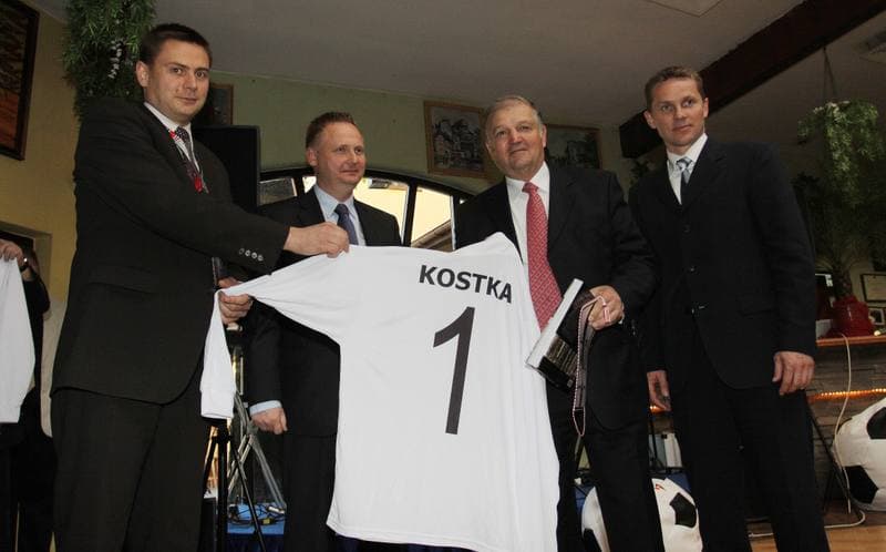 Football. Gornik Zabrze. Press Conference. 23.04.2010
