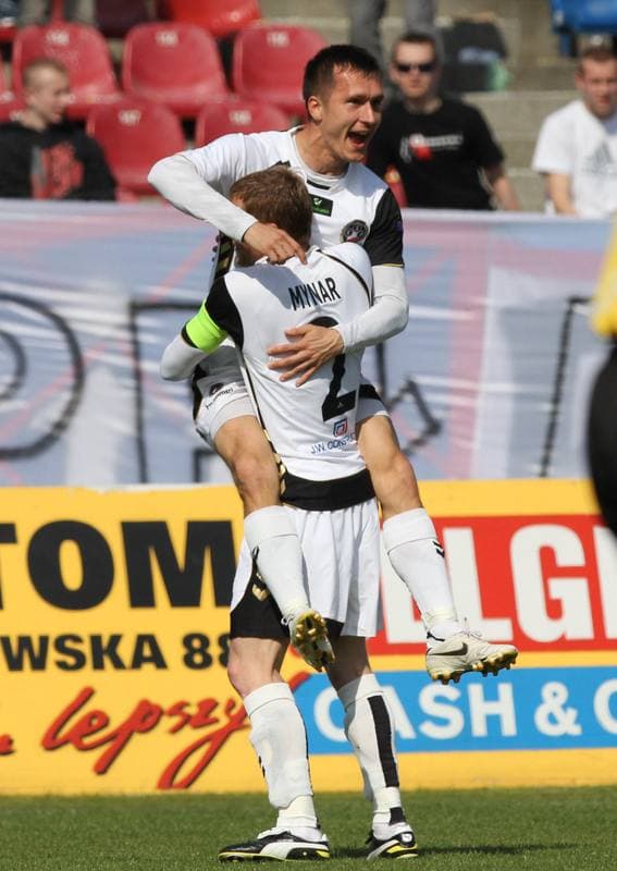 Football. Bytom Ekstraklasa. Polonia Bytom - Polonia Warszawa. 16.04.2011