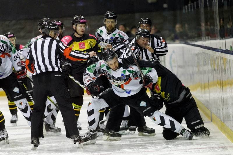 Ice Hockey. Polska Hokej Liga. GKS Tychy - Tauron KH GKS Katowice. 11.02.2018