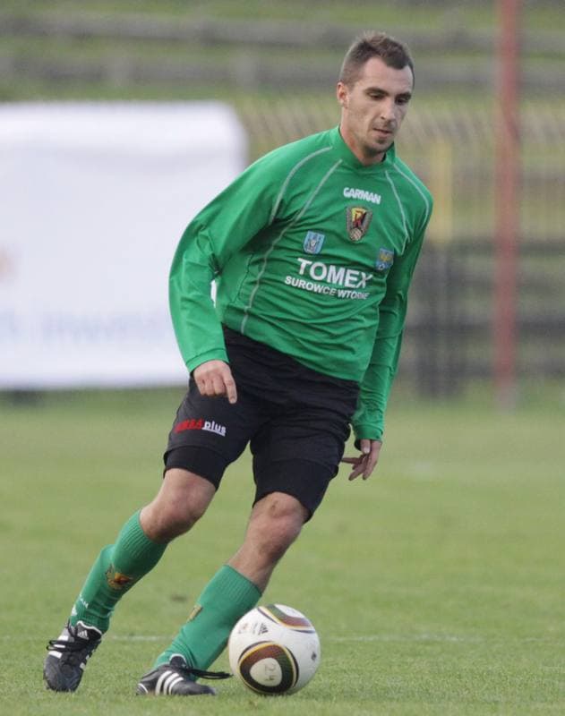 Football. Bytom I liga. Ruch Radzionkow - KSZO Ostrowiec. 02.10.2010