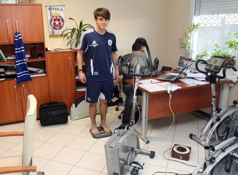 Football. Michael Wojcik. Training. 16.12.2011