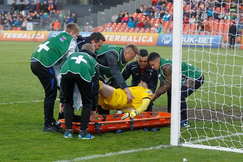 Football. Ekstraklasa. Termalica Bruk-Bet Nieciecza - Gornik Leczna. 30.04.2016