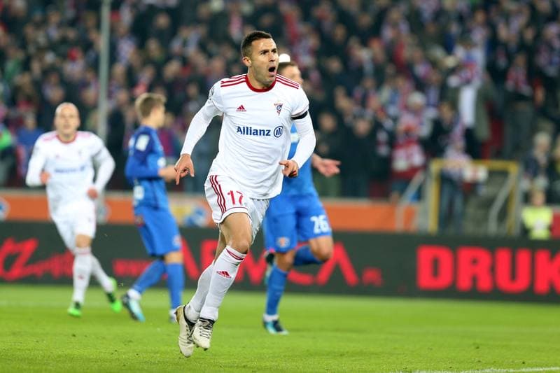 Football. Lotto Ekstraklasa. Gornik Zabrze - Lech Poznan. 04.11.2017