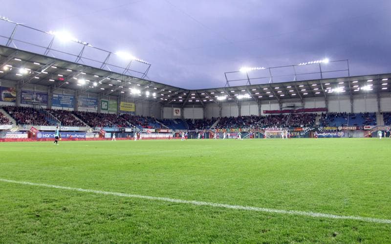 Football. I liga. Piast Gliwice - Olimpia Grudziadz. 22.04.2012