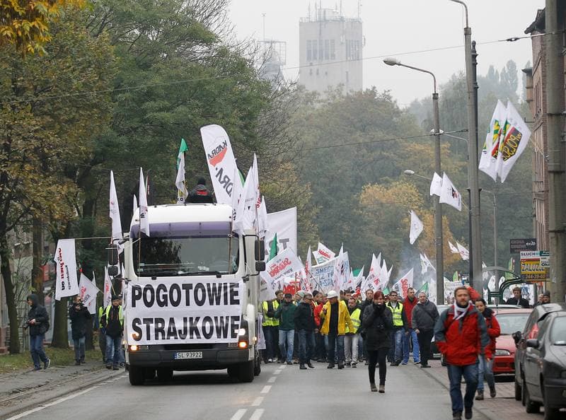 Manifestacja przed KWK Pokoj. Ruda Slaska. 13.10.2015