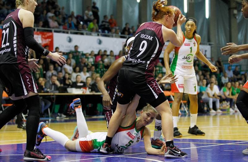 Basketball. Tauron Basket Liga Kobiet. Jas FBG Zaglebie Sosnowiec - Energa Torun. 19.09.2015